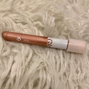 Glossier Lidstar in Cub